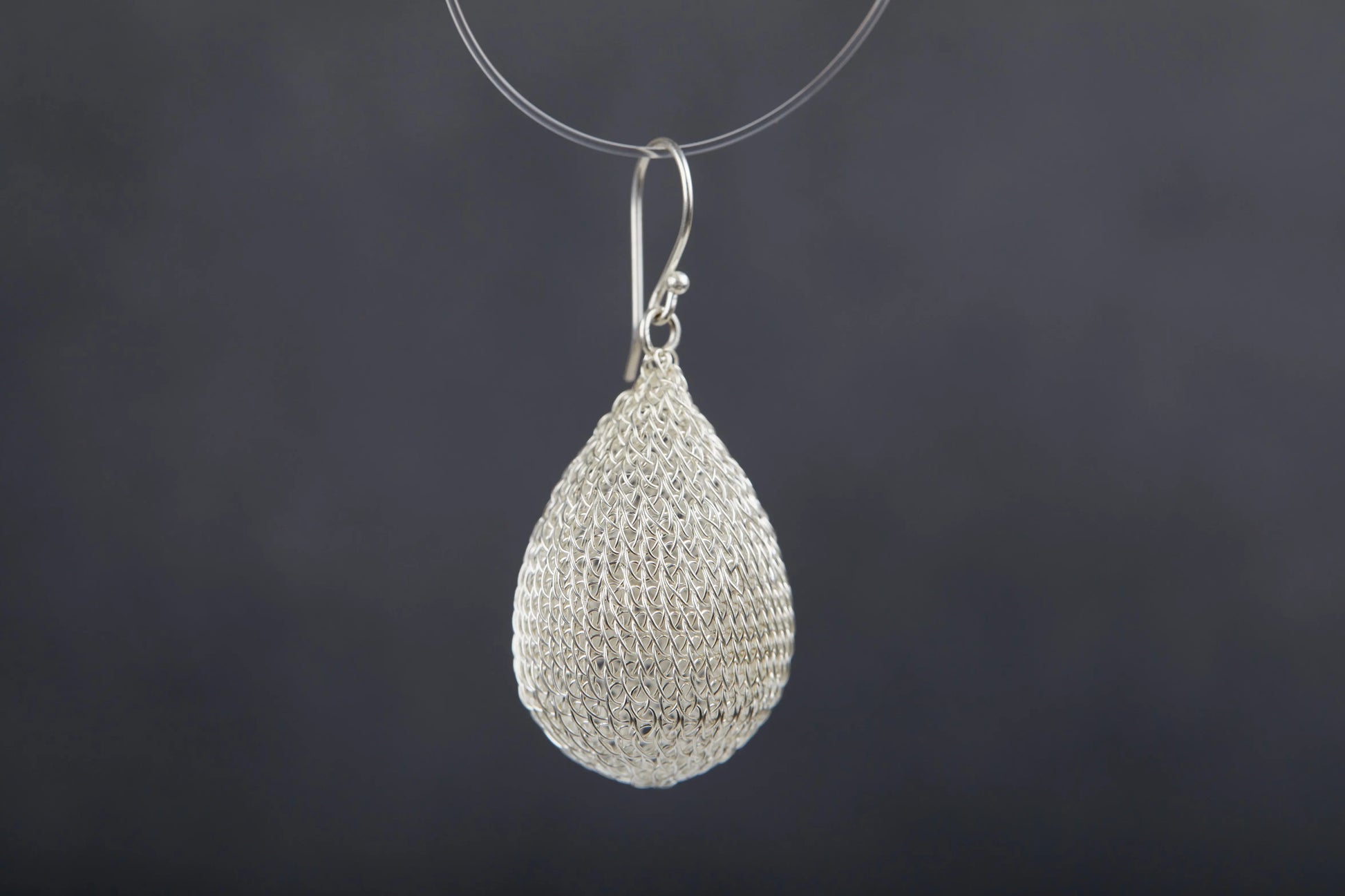 Pamdesigned wire jewellery